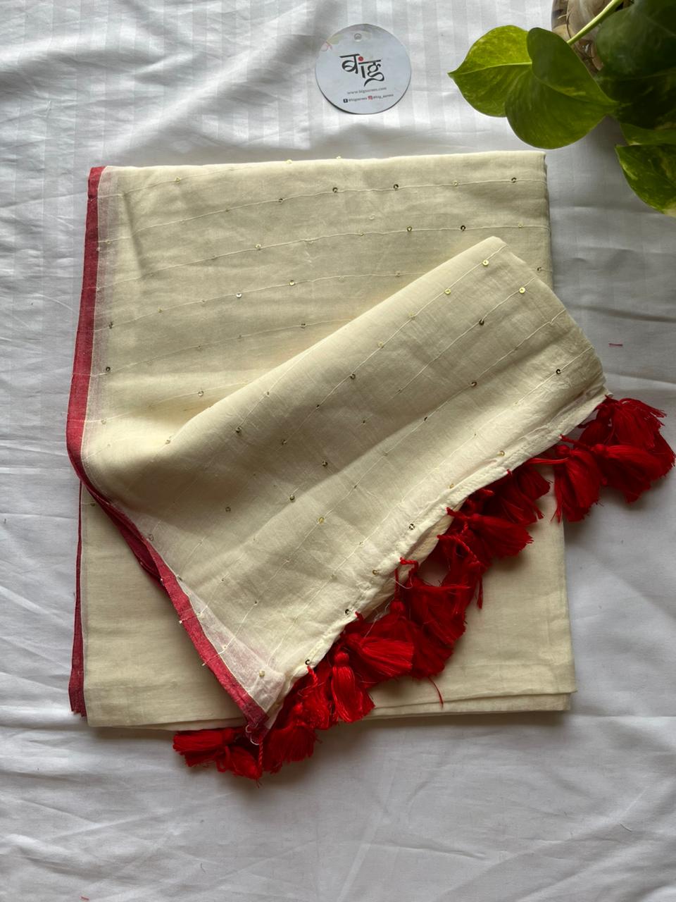 Cut work applique on Handloom Cotton Saree with exclusive design - Rapurnas