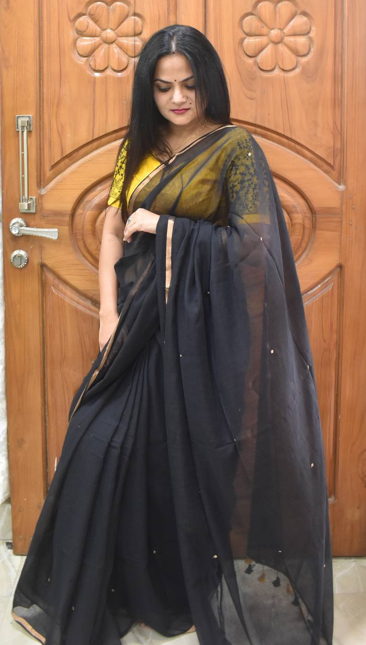 Buy online Women's Self Design Black Colored Saree With Blouse from ethnic  wear for Women by Sajasajo for ₹4899 at 70% off | 2024 Limeroad.com